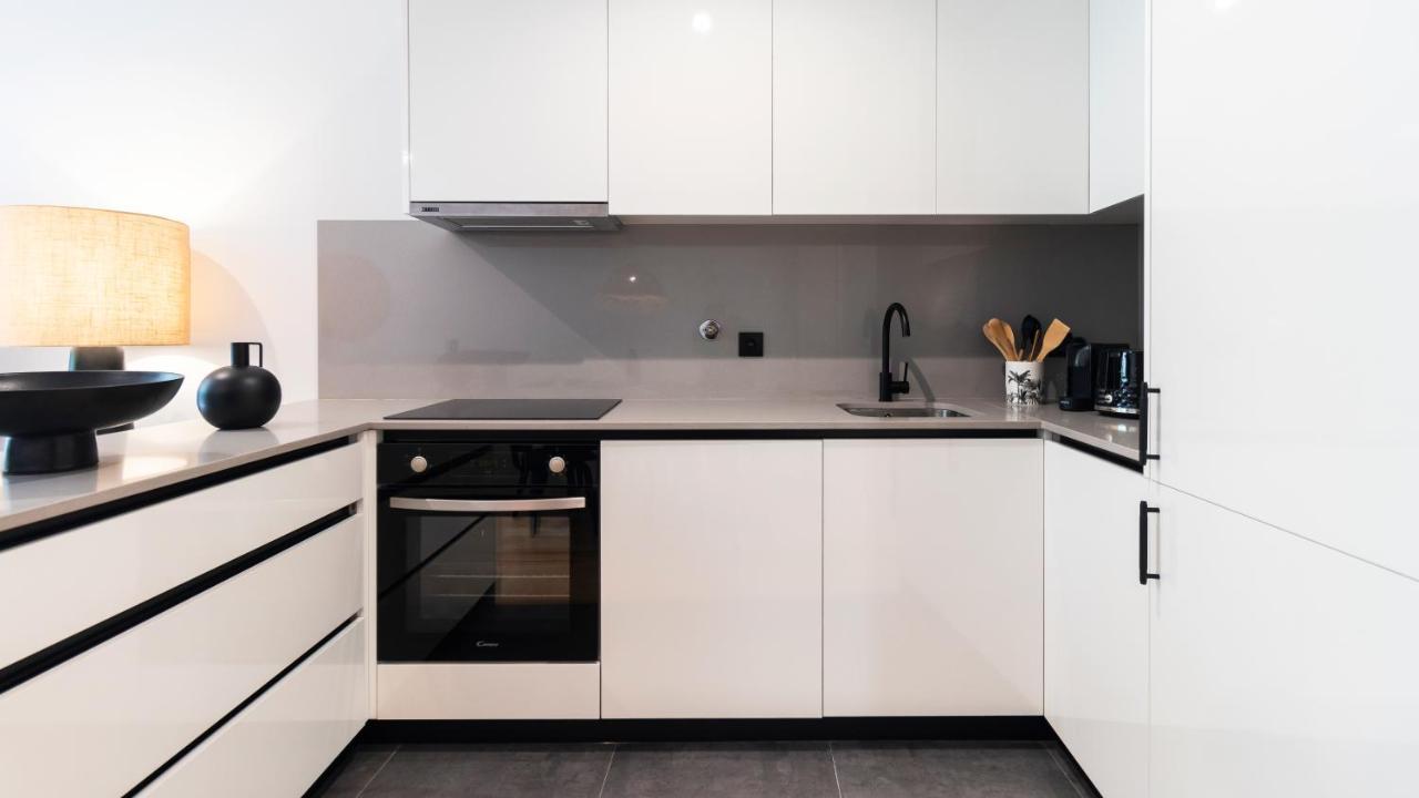 Premium 2Br Flat Near Santa Catarina By Lovelystay Porto Exterior foto